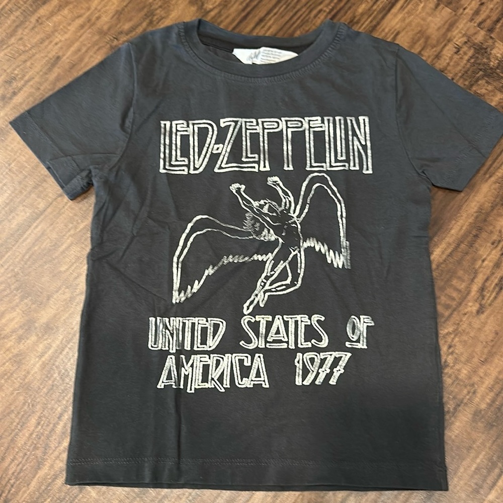 ALMOST NEW Unisex Kids LED Zeppelin Tee